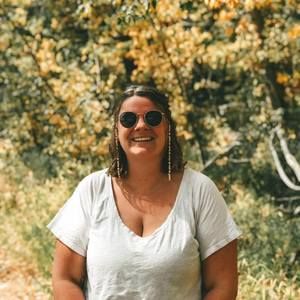 Meet your Posher, Maya